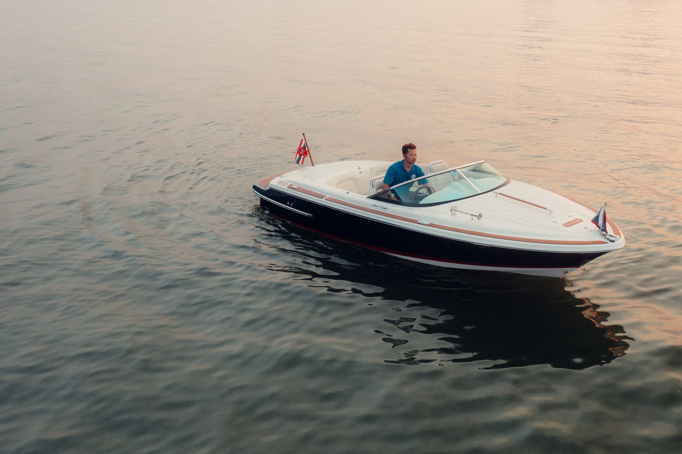 Sold Chris craft Lancer 20 FT.  Volvo penta 5 L