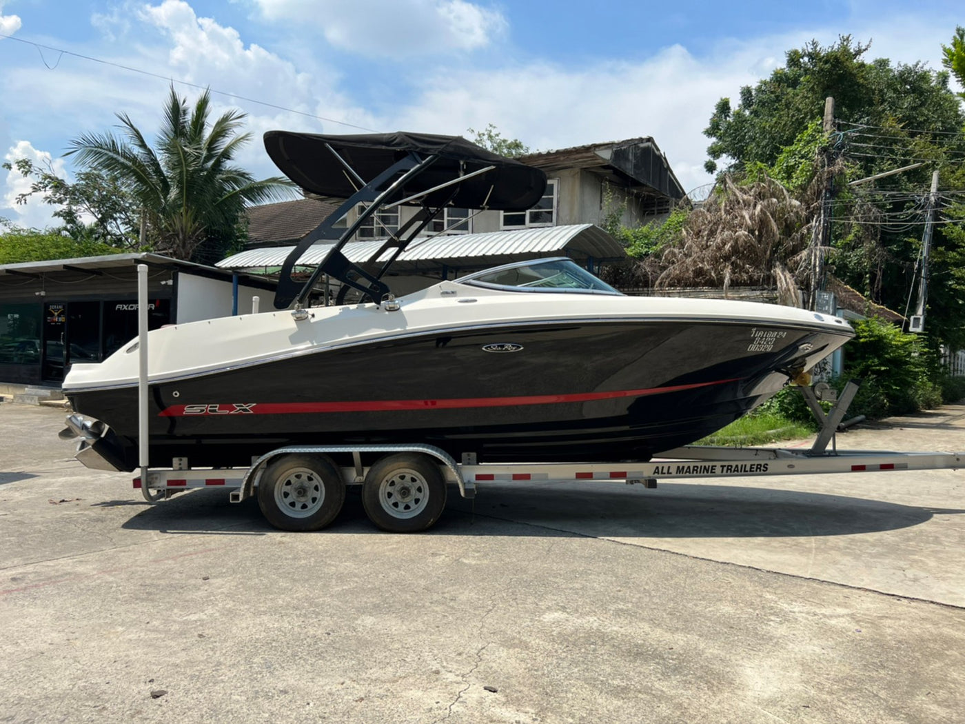 Sold  Sea Ray 230 SLX  23 FT.