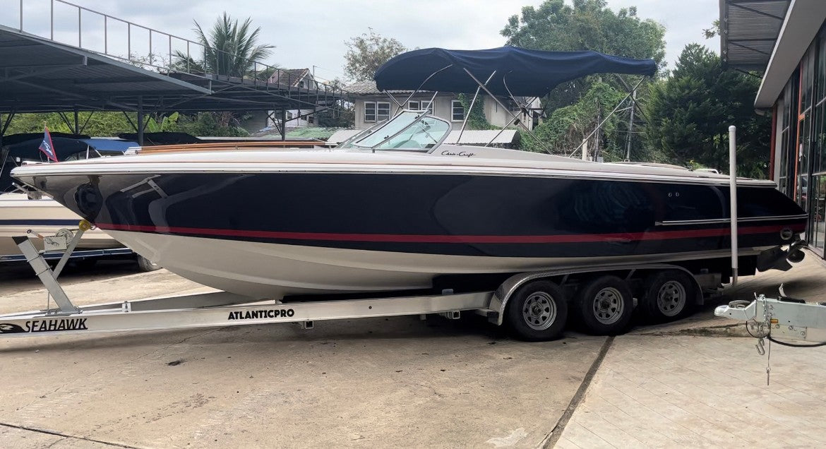 Sold  Chris Craft Corsia 28 FT.