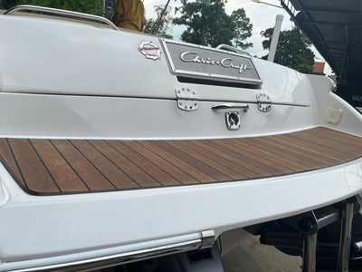 Sold  Chris Craft Corsia 28 FT.