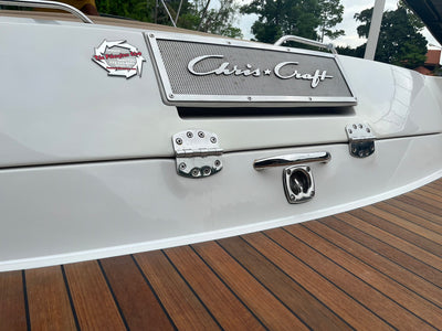 Sold  Chris Craft Corsia 28 FT.